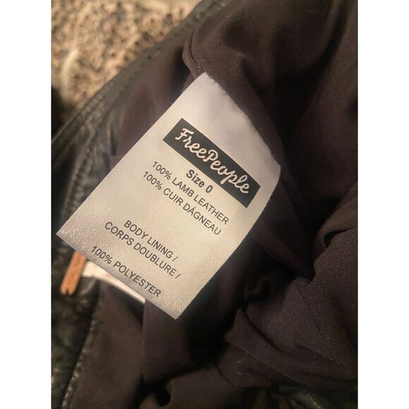 Free People 100% Leather Paperbag Cropped Leather Pants Black Size 0 - Picture 5 of 7